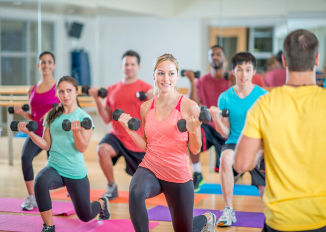 Fitness Trainer vs Group Class in Singapore: Which Suits Your Lifestyle?